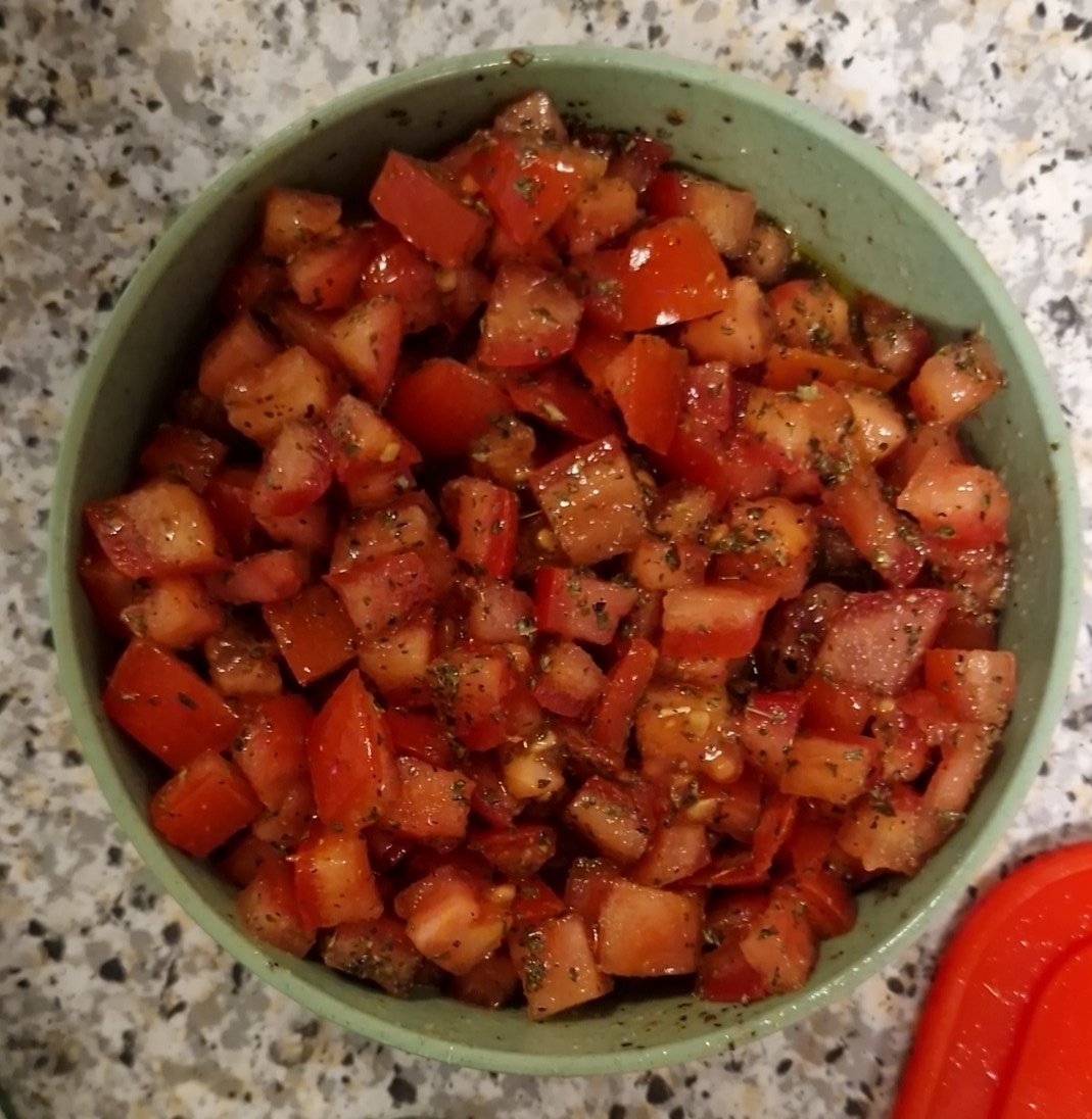 bruschetta tomatennnnn yummy