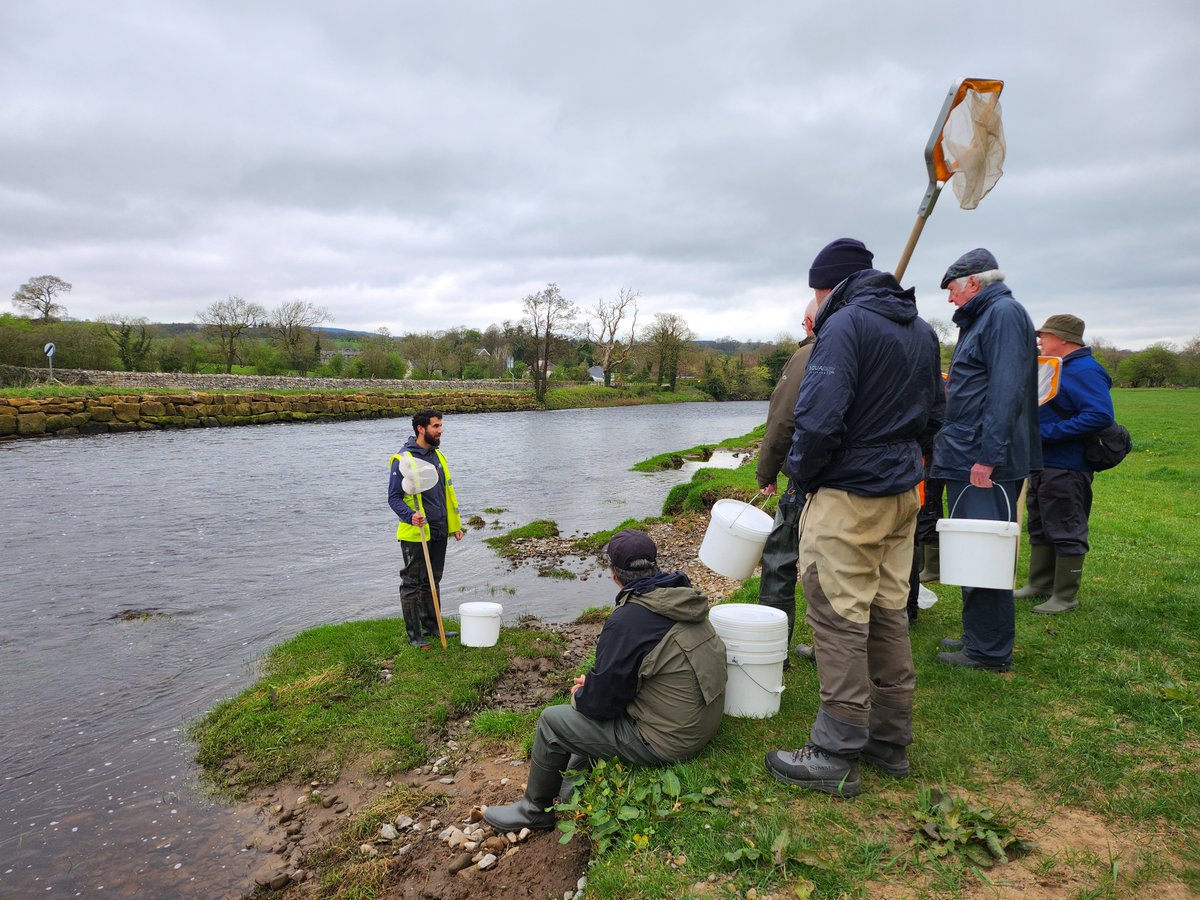 Congratulations to Luke!🎉

Here is Luke from Ribble Rivers Trust training up new RMI monitors this weekend and was successfully accredited to become a riverfly tutor. Well done!

#riverflypartnership #volunteers #citizenscience #rivers #invertebrates #monitoring #environment