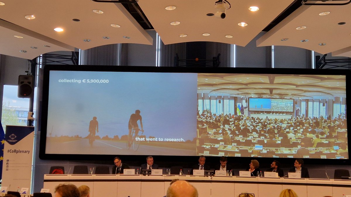 #CoRplenary great to see the cycle routes of #Flanders and charity races profiled in todays debate on enhancing #cycle routes @gryffroy @KarlVanlouwe @A_Tavernier 🚲 👏👏👏.  Looking forward to getting on the bike over the weekend #BeActive