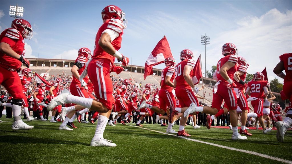 After I great conversation with Coach @TreyFlowers_ I am very excited to say that I have received an offer from Cornell University! @BigRed_Football @bcavi68 @KjarEric @CODY_GARDNER @bearcatbuhler24 @PTrenches @BlairAngulo @OFFA_Academy