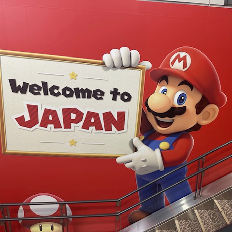 AckahLaw's tweet image. Going back to Canada, our flight got delayed for 24 hours, so we had to stay at a Japanese hotel and wait for our next flight.

Anyways, despite what happened it's nice to be welcomed by Mario and Friends at Narita International Airport.

#Japan #DelayedFlight #ImmigrationLawyer