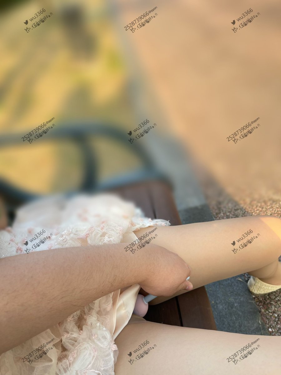 黄推福利内容 - 伍翩翩的精彩图片 福利姬伍翩翩分享的黄推图片2 - 网红私拍内容