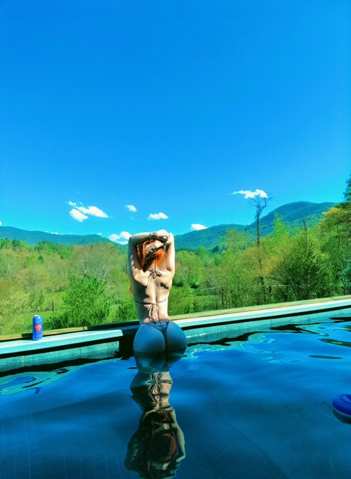 I can&rsquo;t believe I got accepted into Harvard! 🫶 https://t.co/eGuwTFN49f