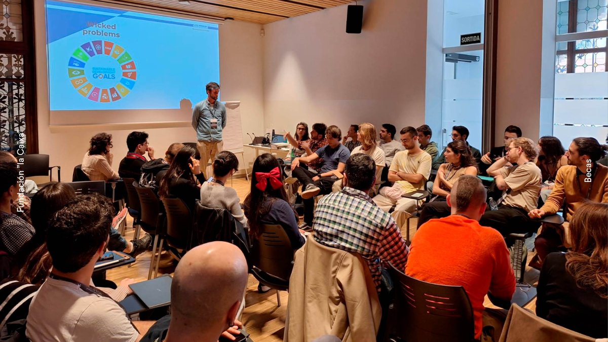 Becas Fundación "la Caixa" tweet media