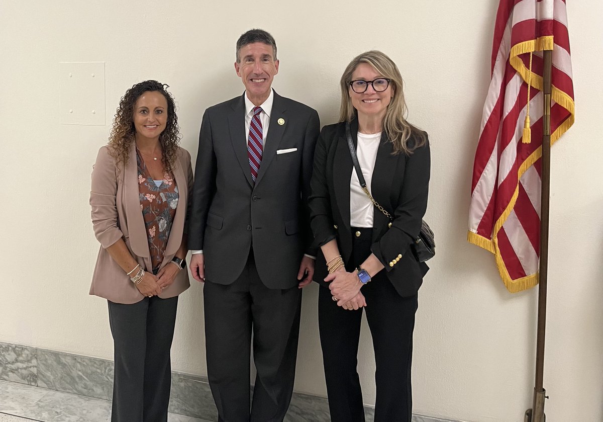 RepDavidKustoff's tweet photo. Yesterday, I met with CEO of the Obion County Joint Economic Development Council, Lindsay Theobald, and Co-Founder &amp; Managing Partner of Master Medical Equipment, Jill Taylor, from Madison County. I appreciate your dedication to West Tennessee! https://t.co/9UiAKfbQnW