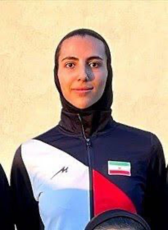 Mobina Rostami est une joueuse de volley-ball iranienne qui a écrit sur les RS: « En tant qu'Iranienne, j'ai vraiment honte de l'attaque du régime contre Israël, mais vous devez savoir que le peuple iranien aime Israël et déteste la République islamique. » Elle a été arrêtée.