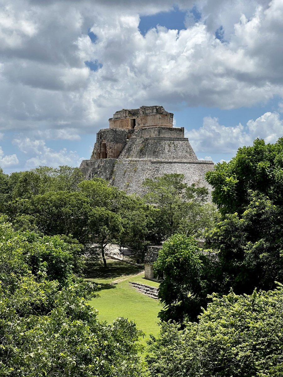 Tlatoani_Cuauhtemoc tweet media