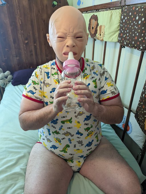 Is this off putting/scary? https://t.co/75WCP6rV1G<a href="/tag/abdl"class="tags"><span>#abdl</span></a><a href="/tag/cglcommunity"class="tags"><span>#cglcommunity</span></a><a href="/tag/abdlcommunity"class="tags"><span>#abdlcommunity</span></a>