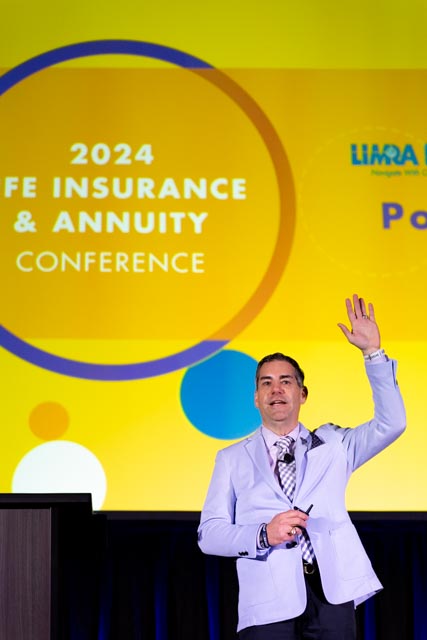 'We must be thoughtful in our approach to digitization to best serve our customers.' - Brandon Carter, chair and CEO of @USAA, as he describes the benefits of a hybrid approach to customer engagement. #LifeAnnuityConf