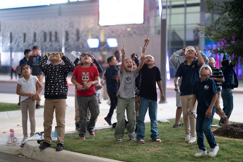 Hundreds of people gathered at Boeing Center at Tech Port to celebrate the recent solar eclipse via a watch party by @samsat210. Attendees also learned how our city is playing a leading role in humankind’s future on the Moon and well beyond. See the recap: tinyurl.com/mdvye2j3