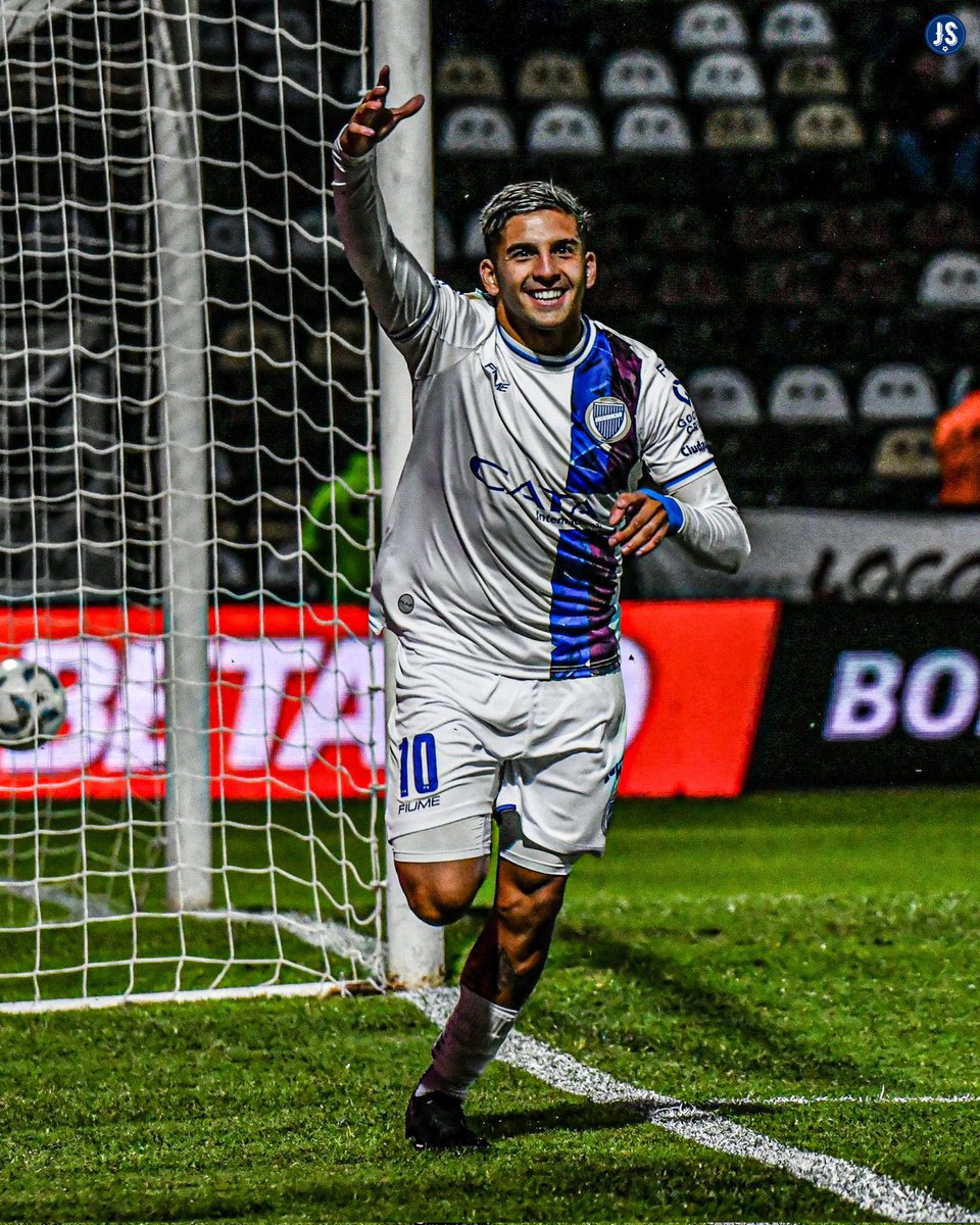 Ayer te putie en todos los idiomas posibles,pero soy consciente que el día que ya no uses los colores te voy a extrañar como a pocos enano, pone huevo que estas a 3 partidos de quedar en la historia posta de Mendoza