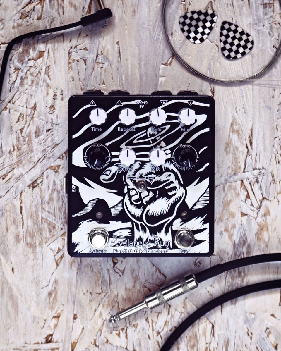 EarthQuaker Devices and the Lottery League have joined forces to produce a limited-edition version of the Avalanche Run, with proceeds supporting the 2024 Lottery League Season. The pedal features exclusive artwork by Cleveland-based artist Clay Parker. reverb.com/item/81208861-…