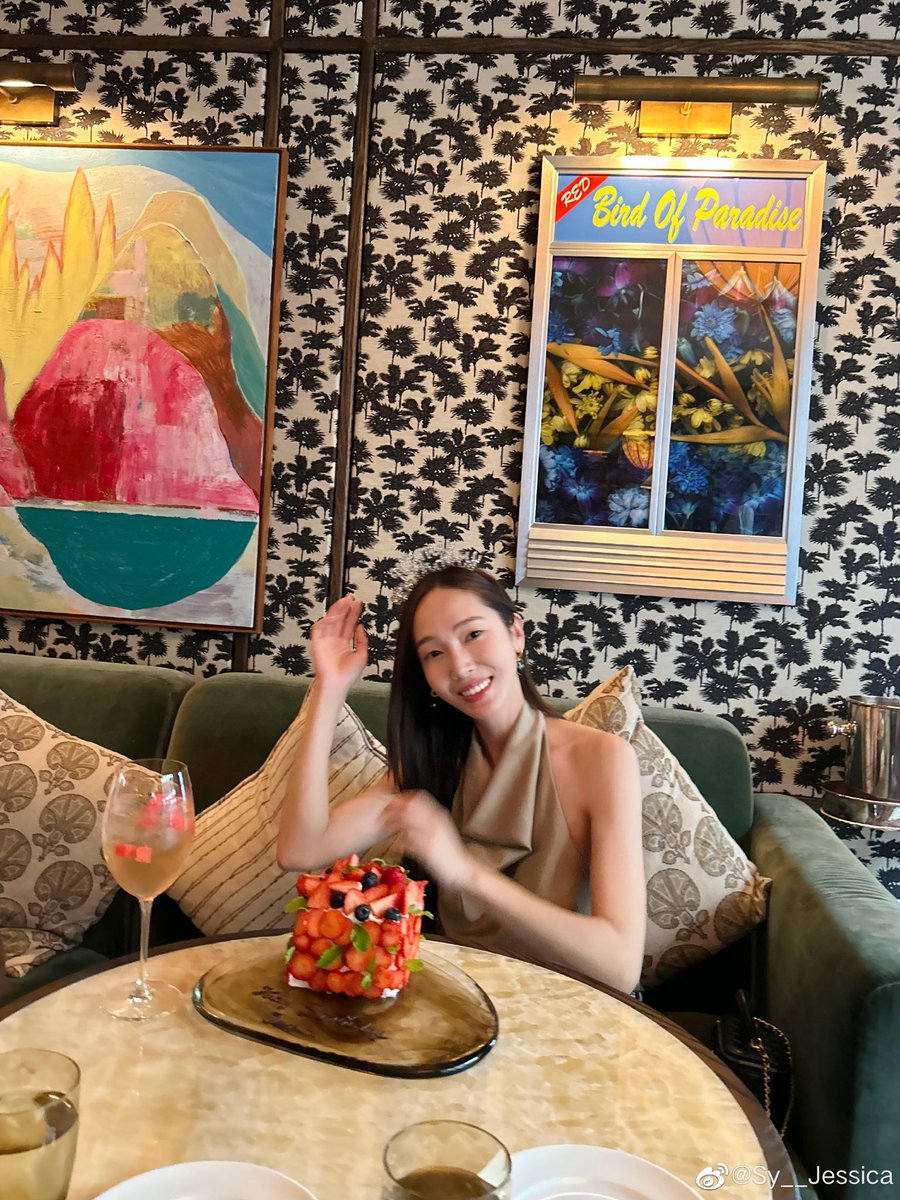 n년전 오늘의 제시카 tweet media