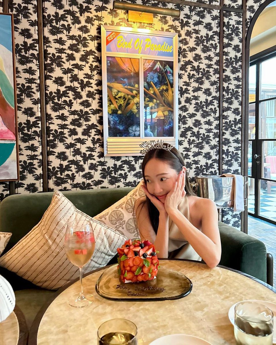 n년전 오늘의 제시카 tweet media