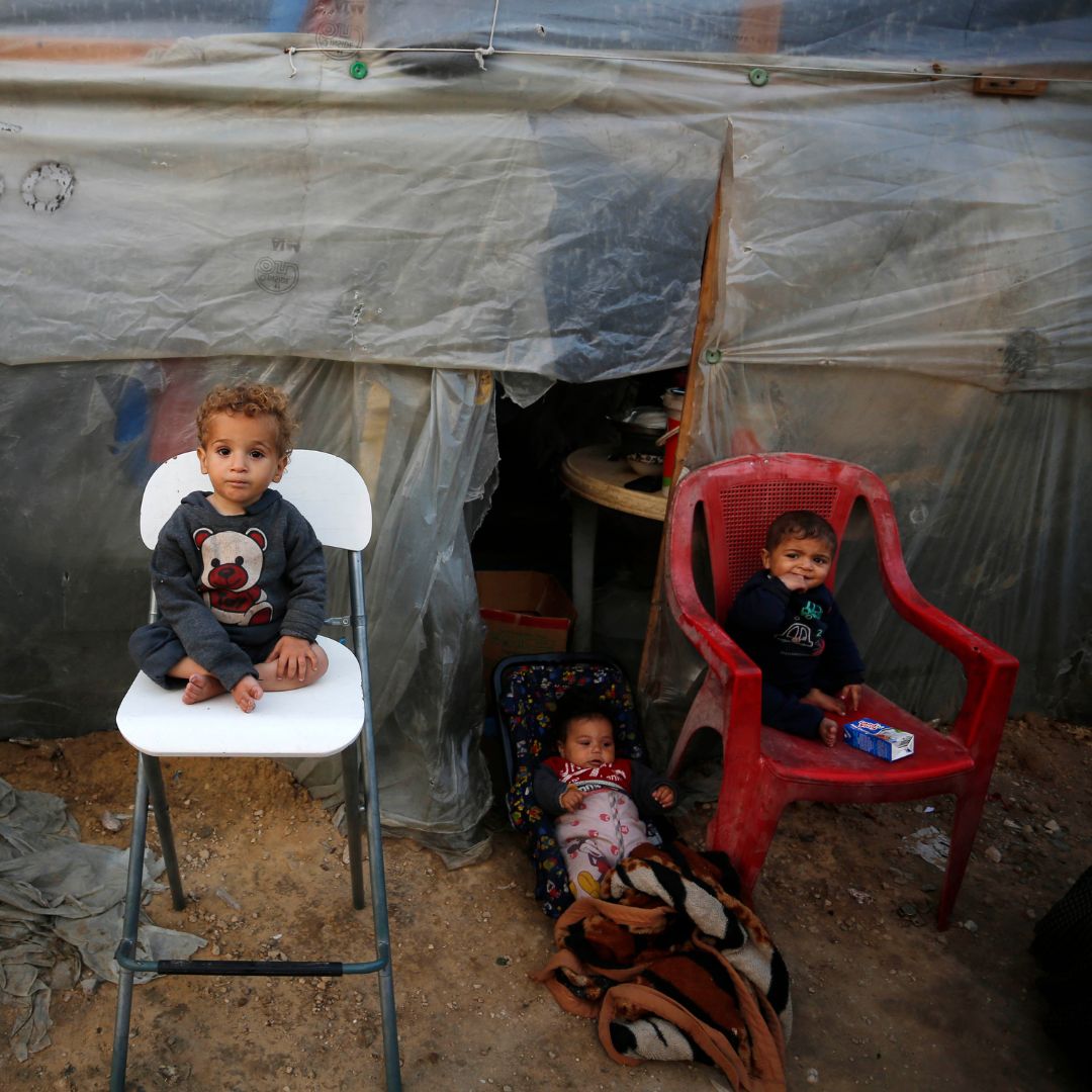 UNRWA's tweet photo. The ongoing war in #Gaza is a war against children. 

Over the last 6 months, @UNICEF reports nearly 14,000 children have been killed &amp; more than 12,000 injured in 📍#Gaza 
 
One child is killed or injured every 10 minutes. 
 
Children always pay the highest price. #ceasefire now https://t.co/sWvjmYzTOJ