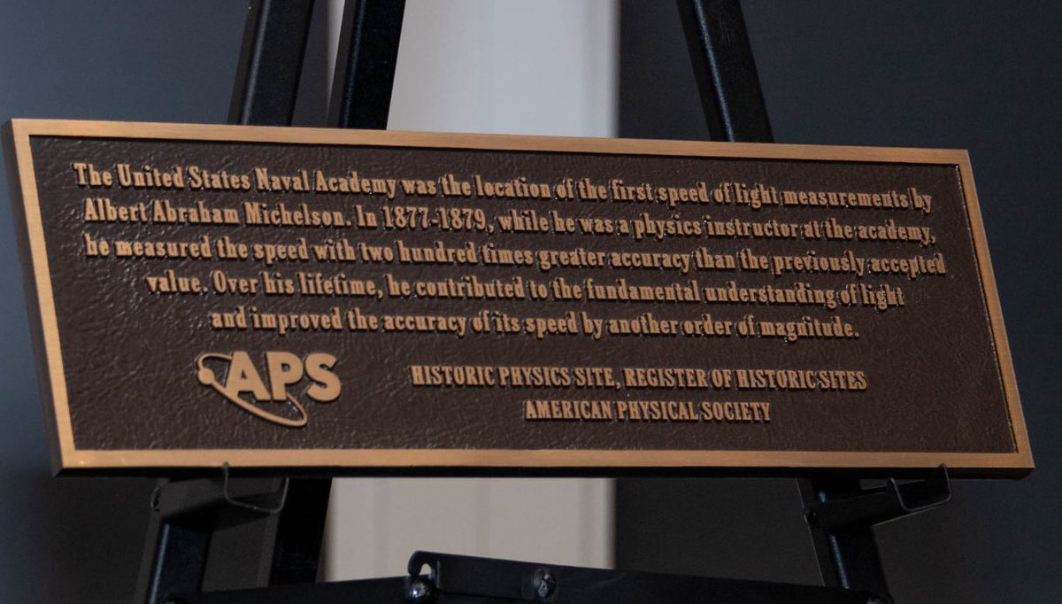 On April 12, APS President Young-Kee Kim and CEO Jonathan Bagger helped designate the @NavalAcademy in Annapolis, MD as an APS Historic Site in recognition of the speed of light measurements taken by Nobel Prize recipient Albert Abraham Michelson. More at: go.aps.org/3W6UmA1