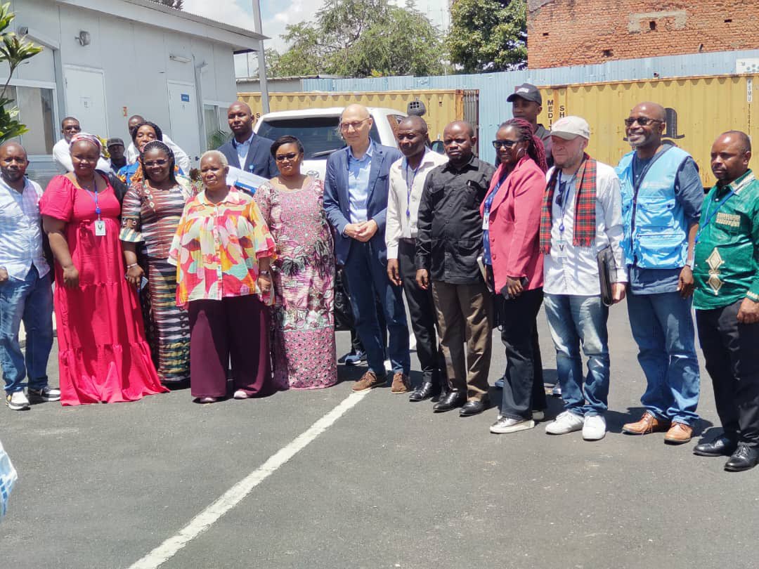 Rencontre avec le Haut-Commissaire des Nations Unies aux droits de l'homme et toute sa délégation à Goma. Les acteurs de la société civile ont capitalisé cette visite pour amplifier le plaidoyer.<a href="/RDC_sfvs/">SFVS-Synergie des Femmes</a>