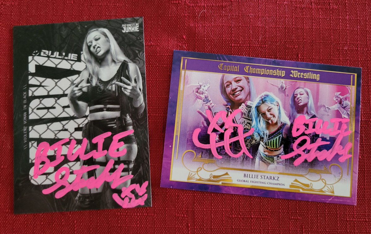 My #wrestlingcardwednesday bonus post are these two cards @BillieStarkz signed for me at TJPW vs GCW I think the pink came out great! Thanks to @Shazza_McKenzie for letting me use her pen.