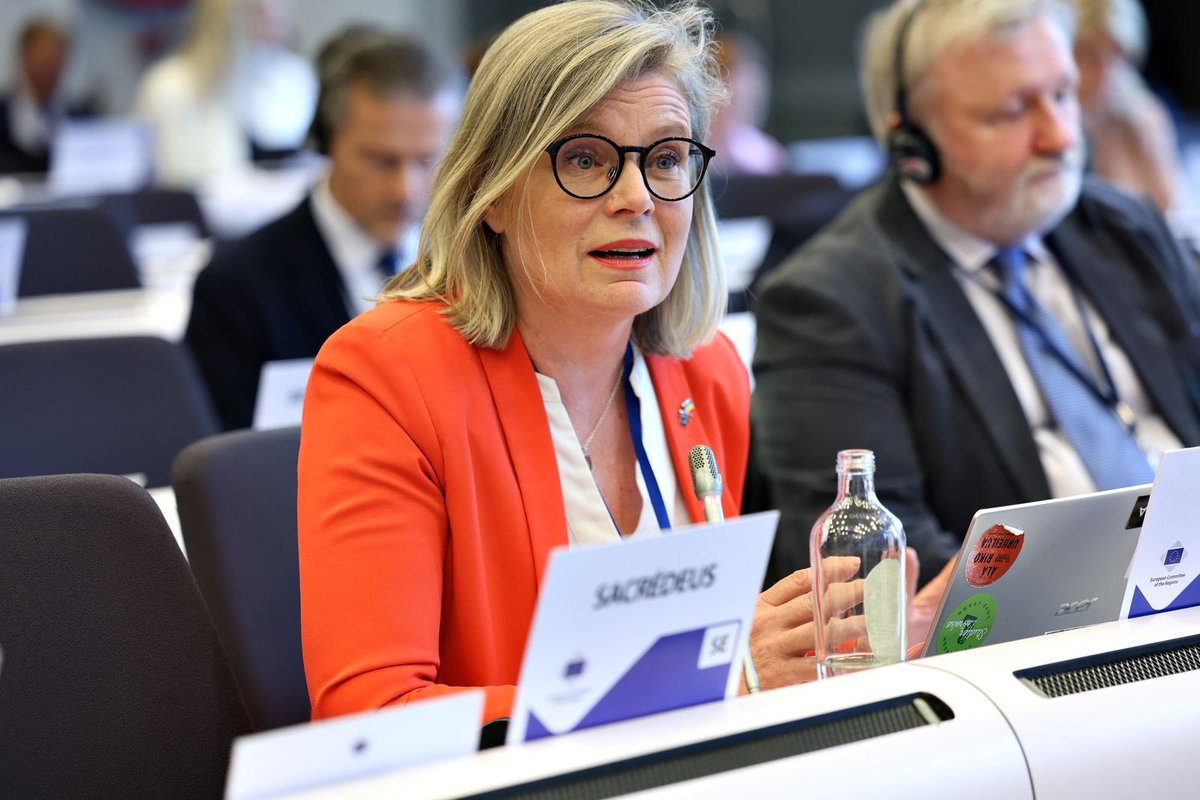 🚲 Proposing a European declaration on cycling: Think if cycling was invented now! Healthy, cheap, good for environment, suitable for all ages, solves traffic problems in cities! A great innovation, and for sure really popular! @sarirautio @EU_CoR