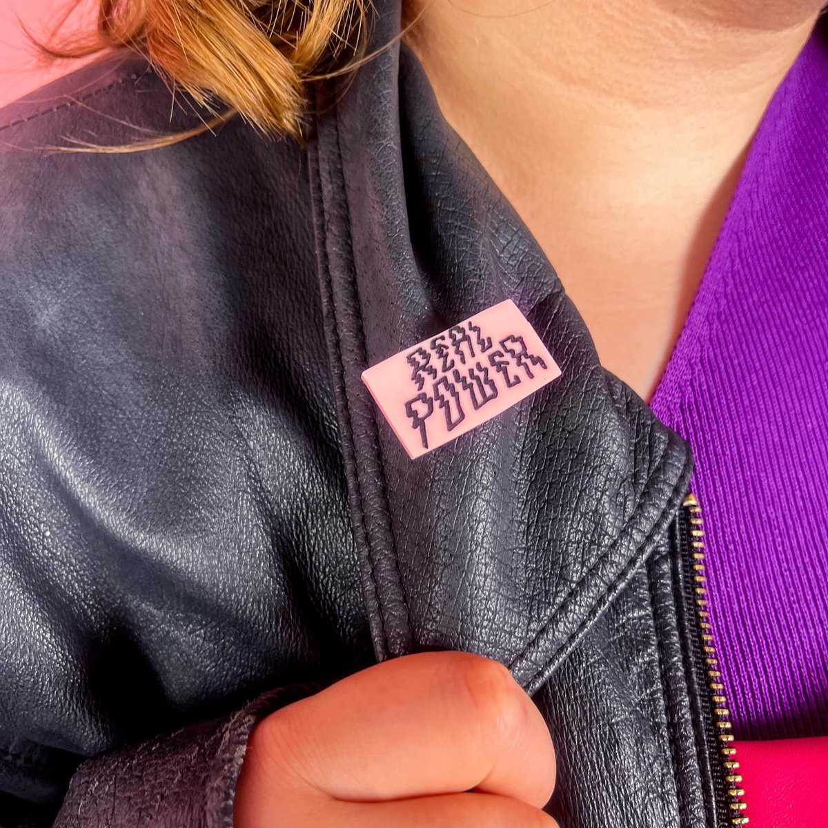 'Do you feel what I feel?' Grab your beaten-up leather jacket and head for the mainstage, our official @gossipmusicband Real Power Brooch is here: bit.ly/4aTBf0n🎵 Between £2-£7 per piece sold is donated to support a charity close to the band's heart, @MSF_UK ❤️