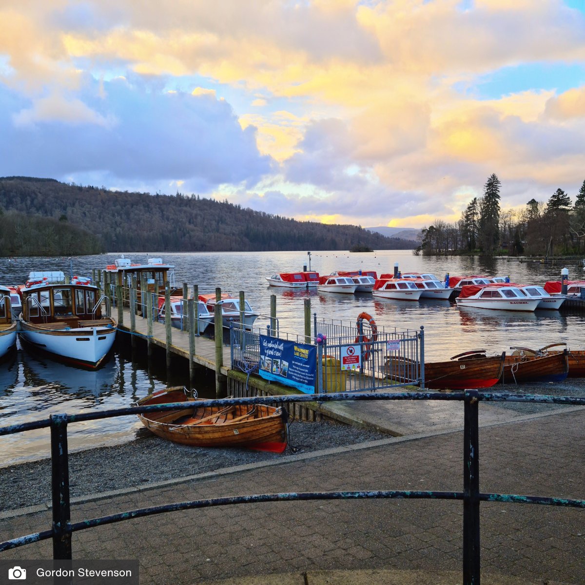 Golden hour 🌄 📸 Gordon Stevenson #SunsetPhotography #Windermere #LakeDistrict