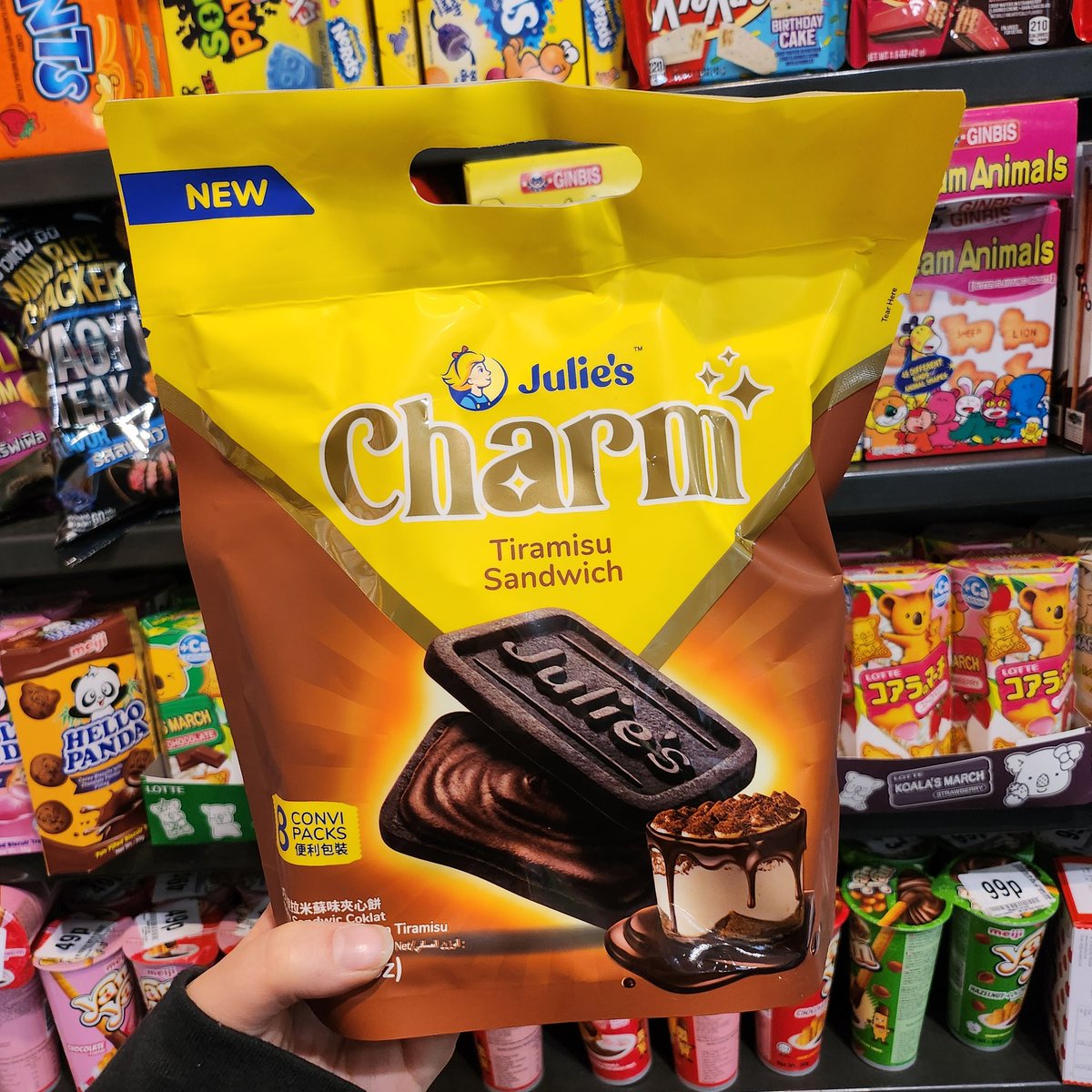 hmvBanbury's tweet photo. Finally got noodles back in today's delivery and new snacks too! Massive kato ! https://t.co/Lr2afKy0Rb