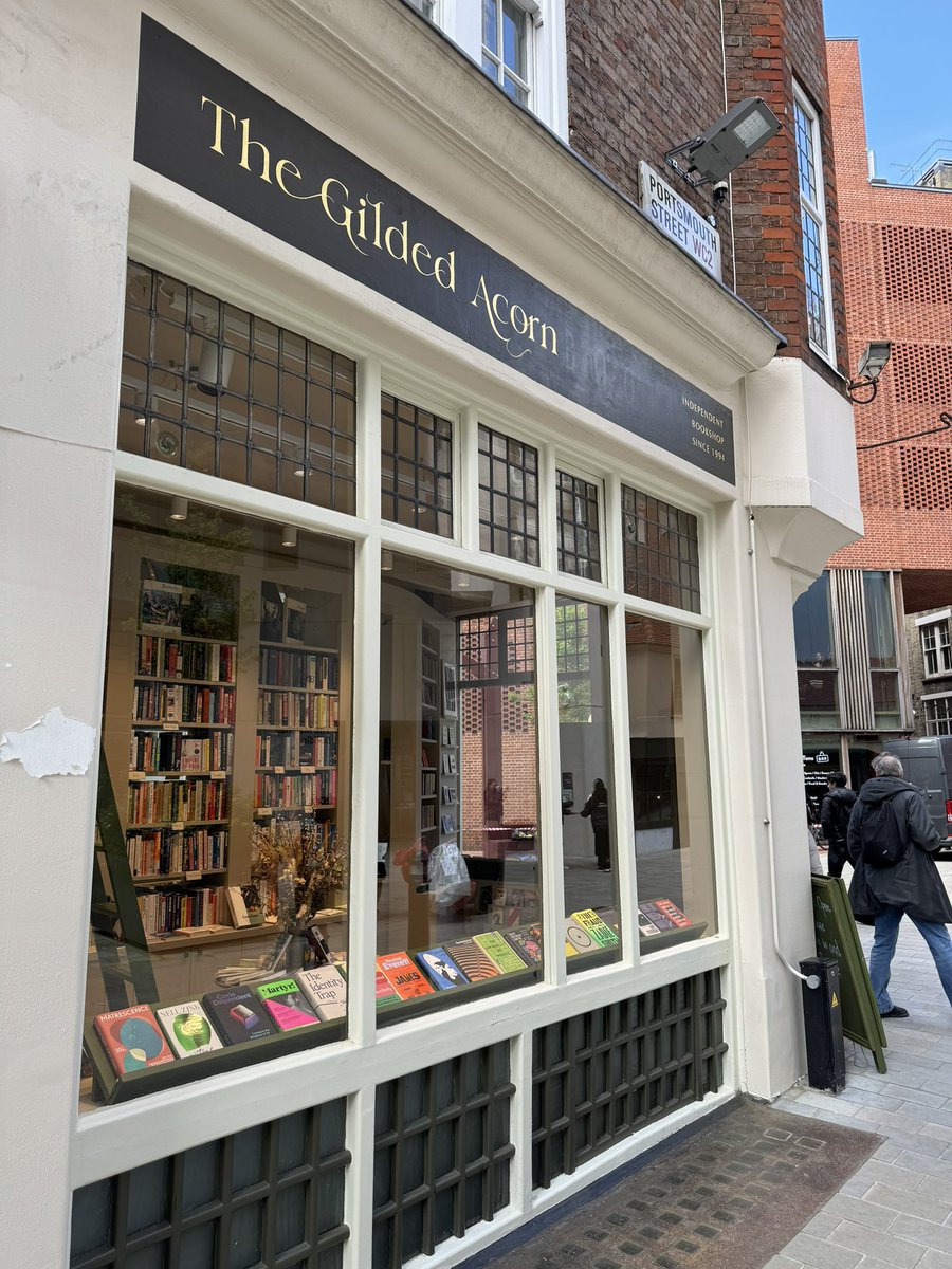 Was walking to my office at @LSEsociology and stumbled onto this sweet sight. Thank you @TheGildedAcorn for displaying my new book with @PrincetonUPress in your window! #longlivequeernightlife