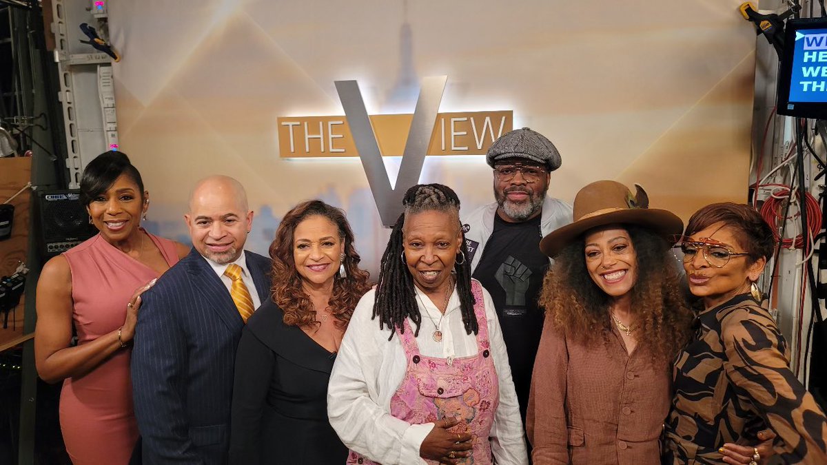 Really enjoyed the cast of #ADifferentWorld on @TheView today! Soooo much fun!!!! 👏🏾🤣
@adwtourexp 
@msdebbieallen 
@IAMJasmineGuy 
@IAmCreeSummer 
@DarrylMBell 
@KadeemHardison 
#Legends #TheView #ABCNetwork #ADWTour #ADifferentWorld #SupportHBCUs