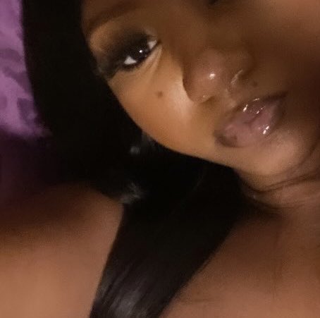 justkaeeeeee's tweet photo. Obsessed with my face https://t.co/tOBxUcc4x2