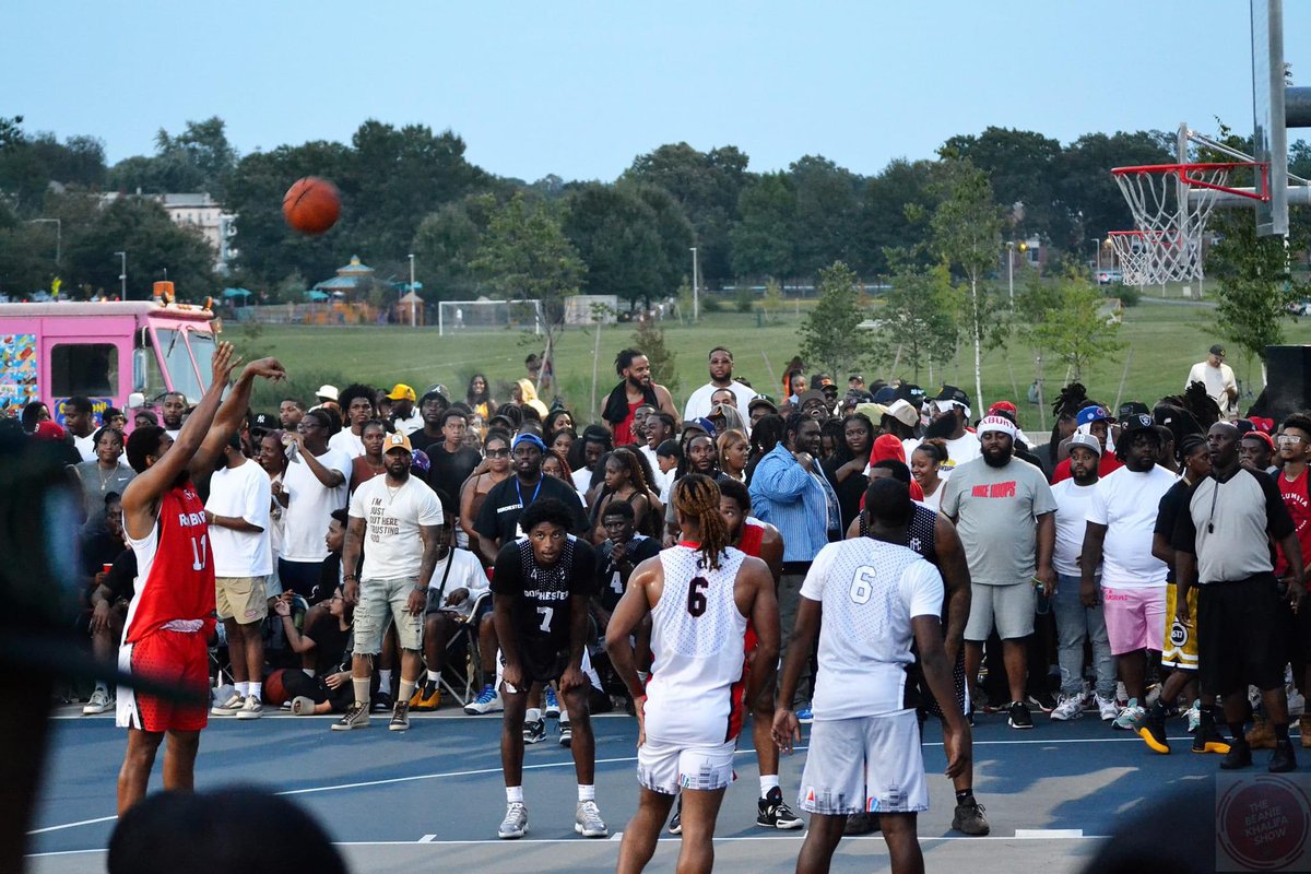 CoolJay_KRWN's tweet photo. AUG 10th and AUG 11th, 2024…. 

The Hood Holidays Returns…

#CREWLOVEWEEKEND
#MMC #B4L
#ROXBURYvsDORCHESTER
#MATTAPANvsHYDEPARK https://t.co/AX0GOGoykL