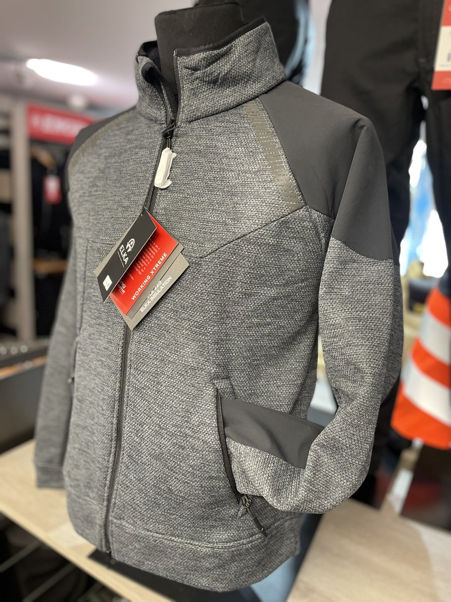 The Elka working extreme mid layer fleece is perfect for this time of year.

Can be used as a jacket or as a mid layer and benefits from extra back length and 2 functional lower angled zipper pockets​.

Can be #personalised with your logo etc in-house.