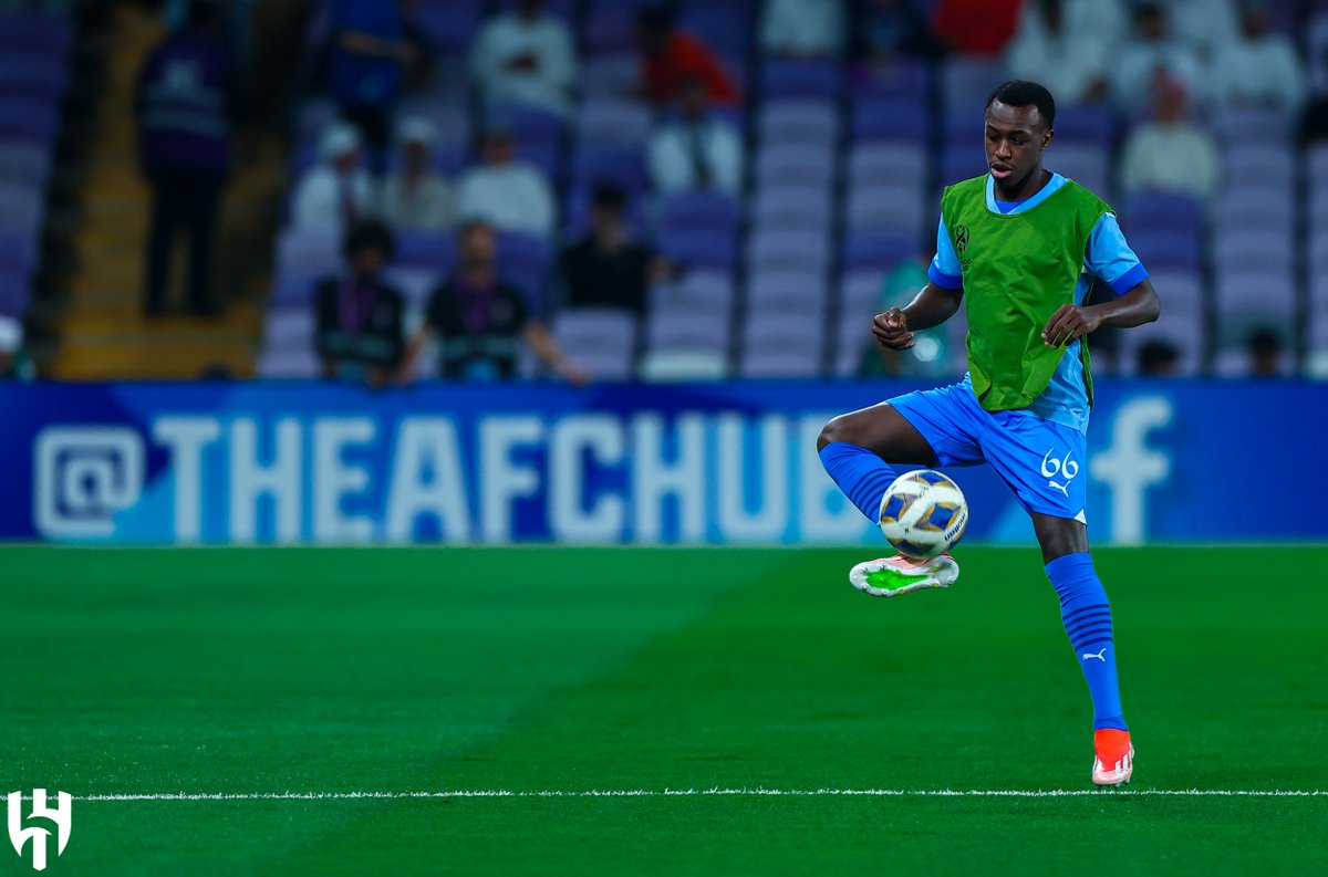 The final touches ⚽️

#AlHilal 💙
#AINvHIL 🔜 
#ACL 💫