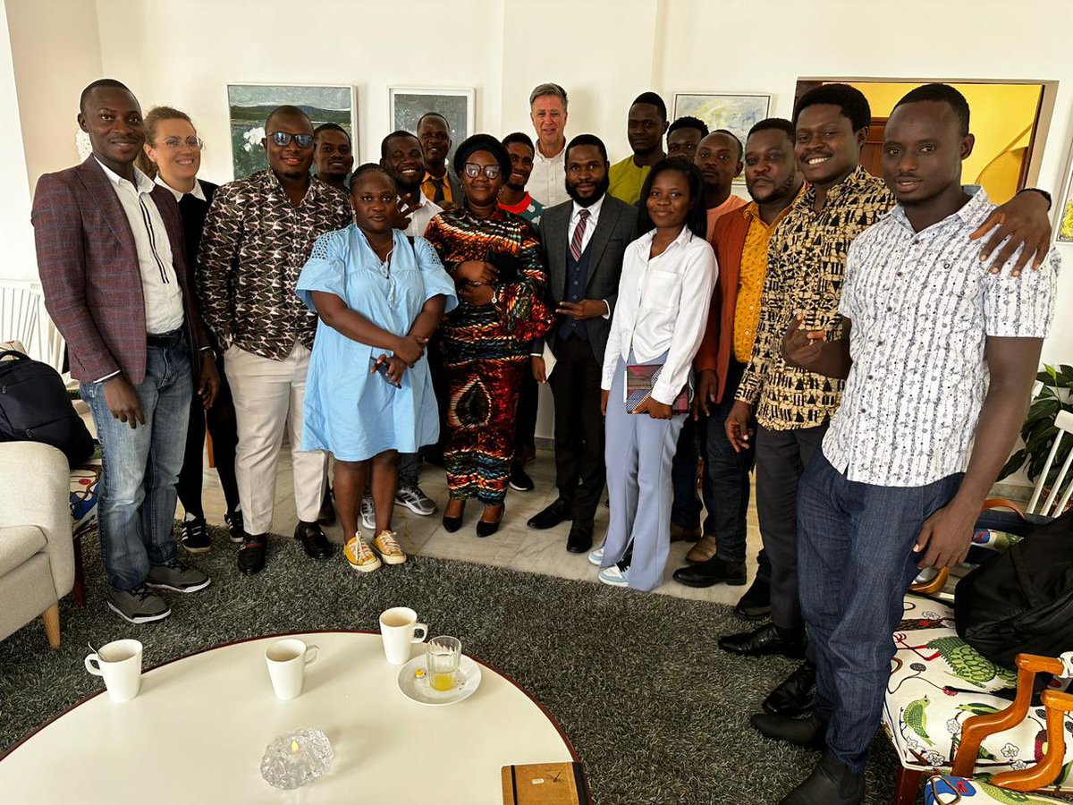 Breakfast with youth organizations. Dynamic interaction on challenges &amp; opportunities for youth in Liberia today. Good ideas on how to have stronger impact together in budget process &amp; national development plan. Next step - joint communication &amp; youth panel to government! 🇱🇷🇸🇪