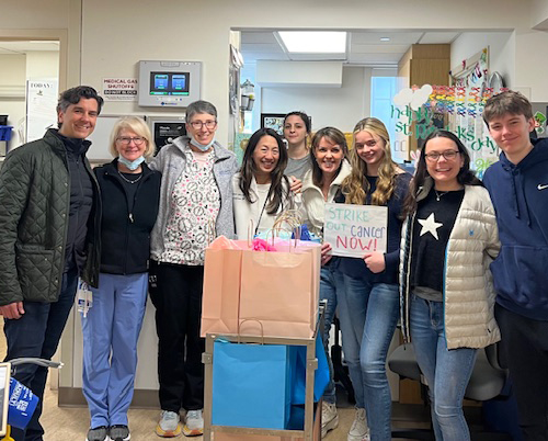 A huge THANK YOU to local high schooler, Annie 🎉 who, through her charitable organization, Strike Out Cancer, recently donated gift bags to patients at Mount Auburn Hospital. We are so appreciative of your kindness and generosity towards those in need!