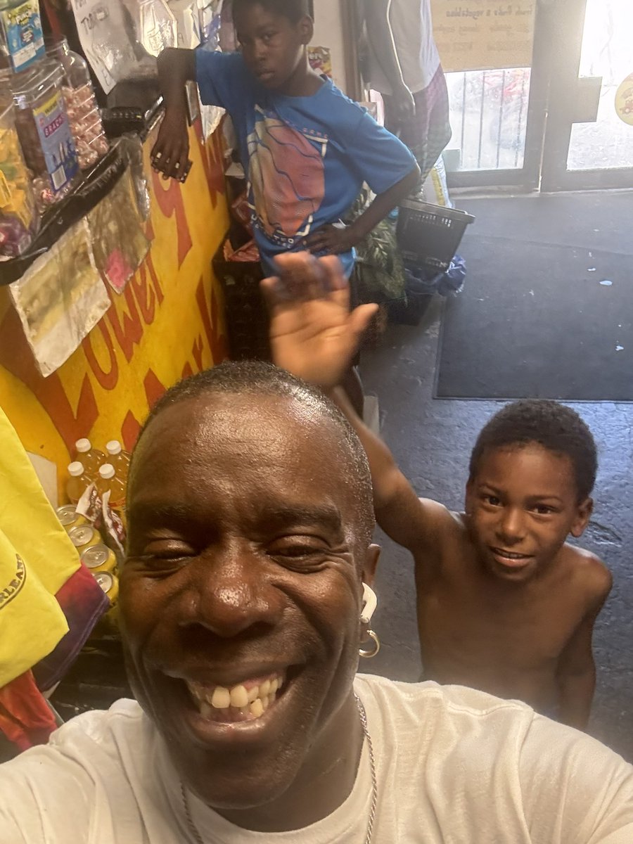 BCotlon's tweet photo. Another fun day at the store!!!! https://t.co/zEG4pfNMJS
