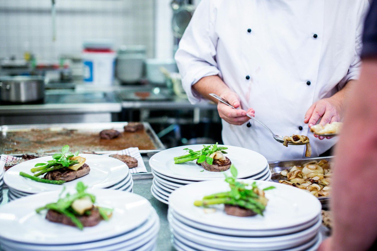🙌FREE FOOD SAFETY TRAINING 👩‍🍳Level 2 Food Safety & Hygiene Award - Tuesday 23rd April at @TheRestoreTrust Ideal for newbies in food & hospitality and for keeping seasoned pros up to date. Sign up: shorturl.at/eDJMT #training
