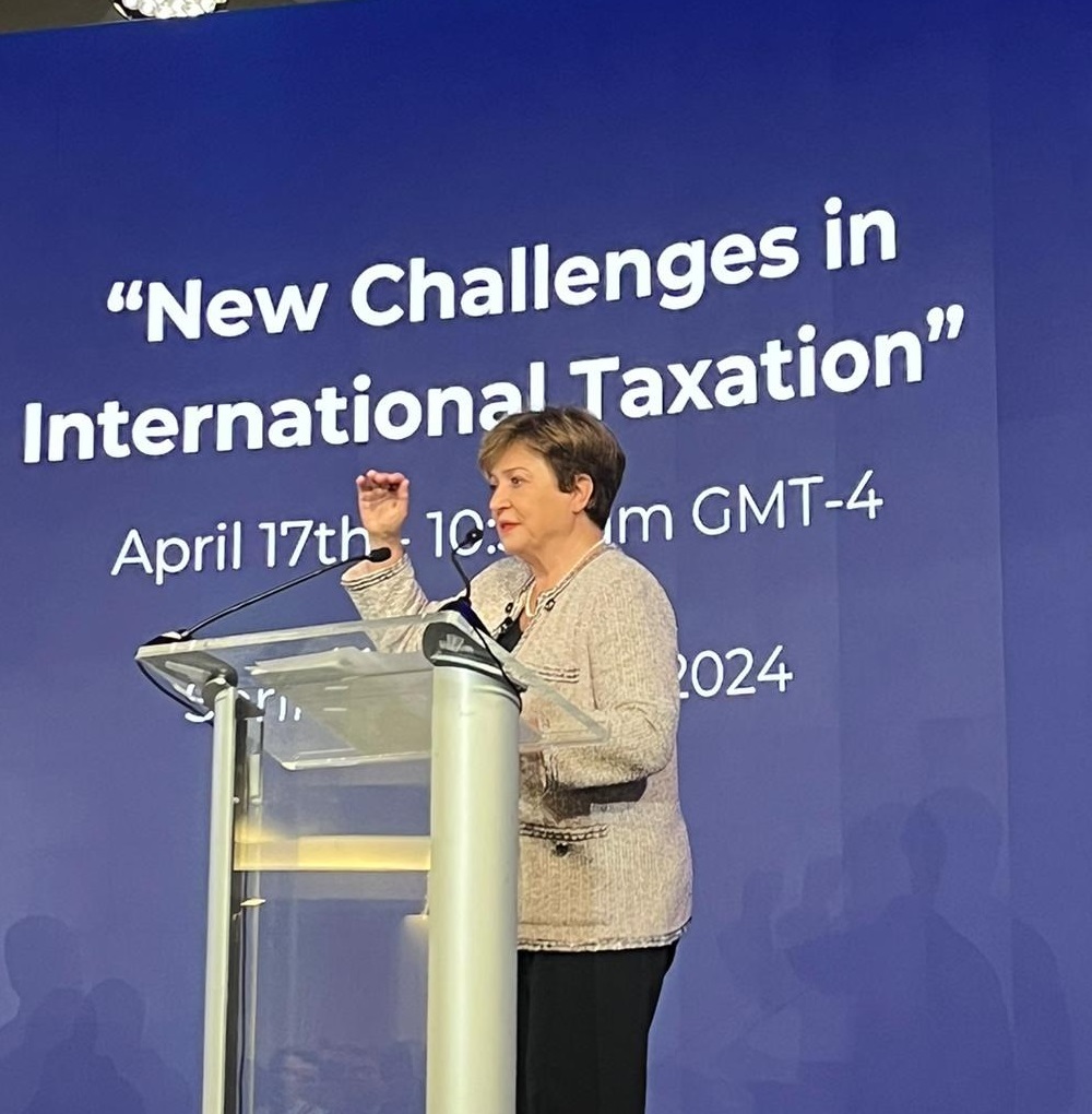 Prospects of growth are low. The IMF will provide evidence that shows is possible to mobilize resources through taxation of the richest. We can’t accept rich people paying less taxes than the middle class, @KGeorgieva at @WorldBank & @IMFNews #WBGMeetings