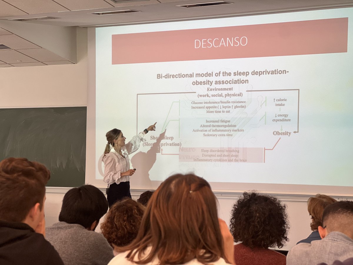 Gabriela Retana, coach nutricional de la @rfef, ha impartido hoy una sesión a los empleados de @tecnun y @Ceit_BRTA sobre hábitos de vida saludables: “Comer sano tiene que ser divertido, y hay un montón de opciones deliciosas y creativas”. Eskerrik asko, Gabriela!