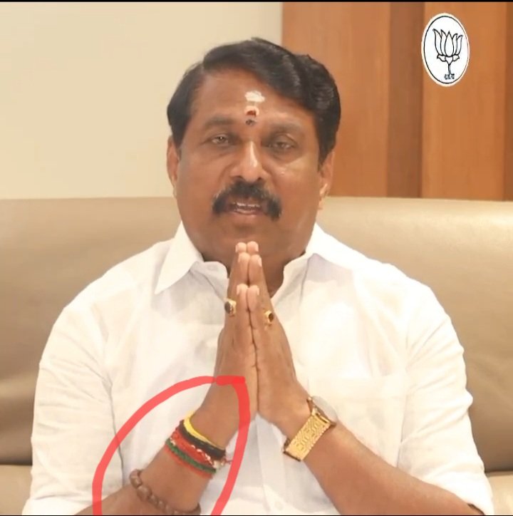 APJ_Dravidan's tweet photo. @NainarBJP பயத்துல ஏகப்பட்ட கயிறுகள கட்டியிருக்கார் போல அண்ணன்... அம்மஞ்சல்லிக்கு பிரயோசனமில்லணே, அதிமுகவை முந்தி ரெண்டாவது இடம் வேணா வர வாய்ப்பிருக்கு.... #NoVoteTo_FascistBJP #NoVoteTo_FascistModi #NoVoteTo_Lotus https://t.co/UIZOO8D5Sq
