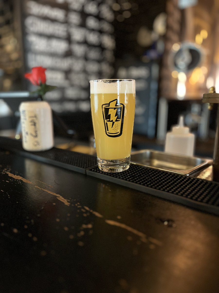 JoshAndDashes's tweet image. Bayern (a)