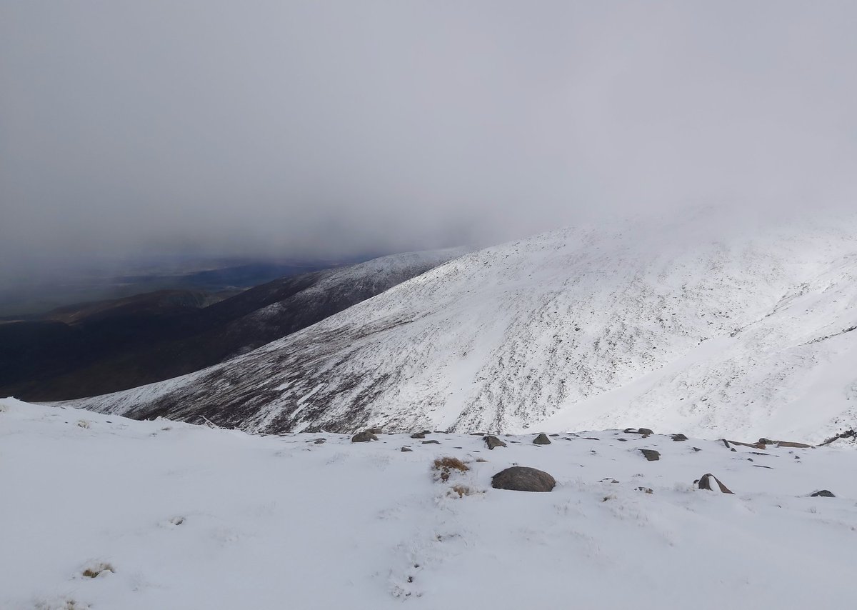It's still winter here in the high Cairngorms. Snowing all morning, summit temperatures of minus 3 C and poor visibility today. Winter is not over. :) #WINTER #wild #Weather #snowing #mountains #cairngorms