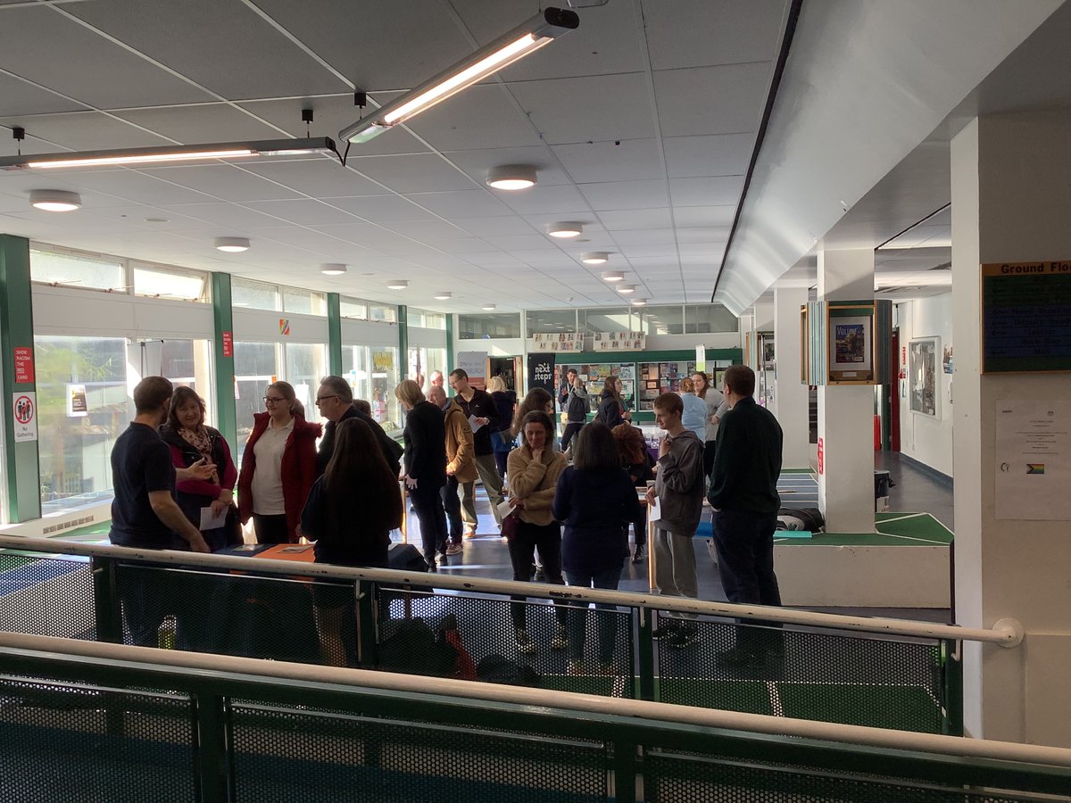 curriechs's tweet photo. Our Future Pathways ASN Event is off to a great start today, engaging a range of partners/exhibitors to showcase #pathways and opportunities for all #youngworkforce @DYWEdinMidEast https://t.co/Ocoo4gPlsN