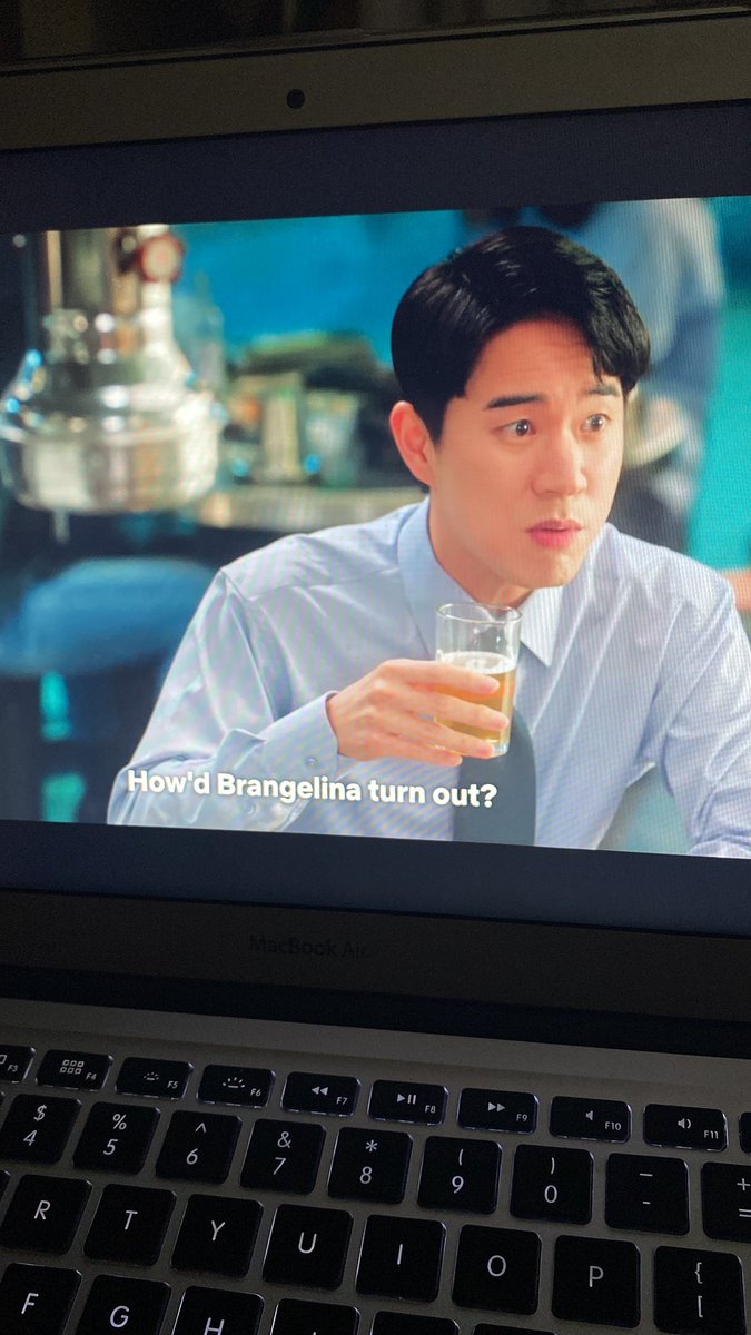 winarawrr's tweet photo. So I’m rewatching QOT from the beginning cause I’m obsessed. I noticed they changed the English subtitles… especially, here… like why? 😅 it said  hyunbin &amp; son yejin the first time…. https://t.co/WtRF1XJRul