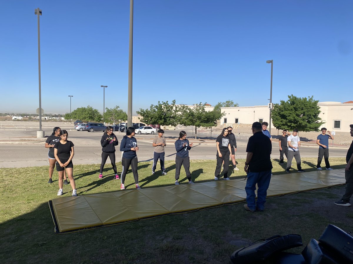 MvhsEnforcement's tweet photo. Day 2! Defensive Tactics. https://t.co/u56ZW0RgOG