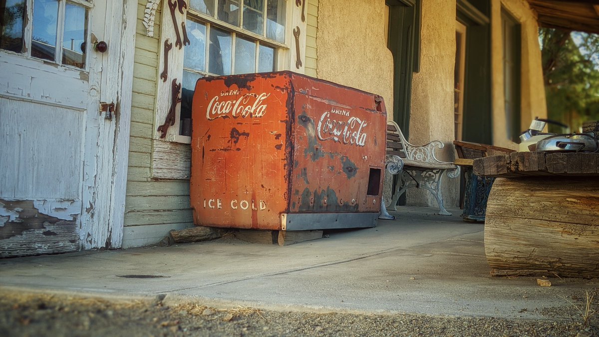 Beautiful sunny day in the high desert 

#SoCal 
#CAwx 

I wouldn't mind a nice cold Coke.