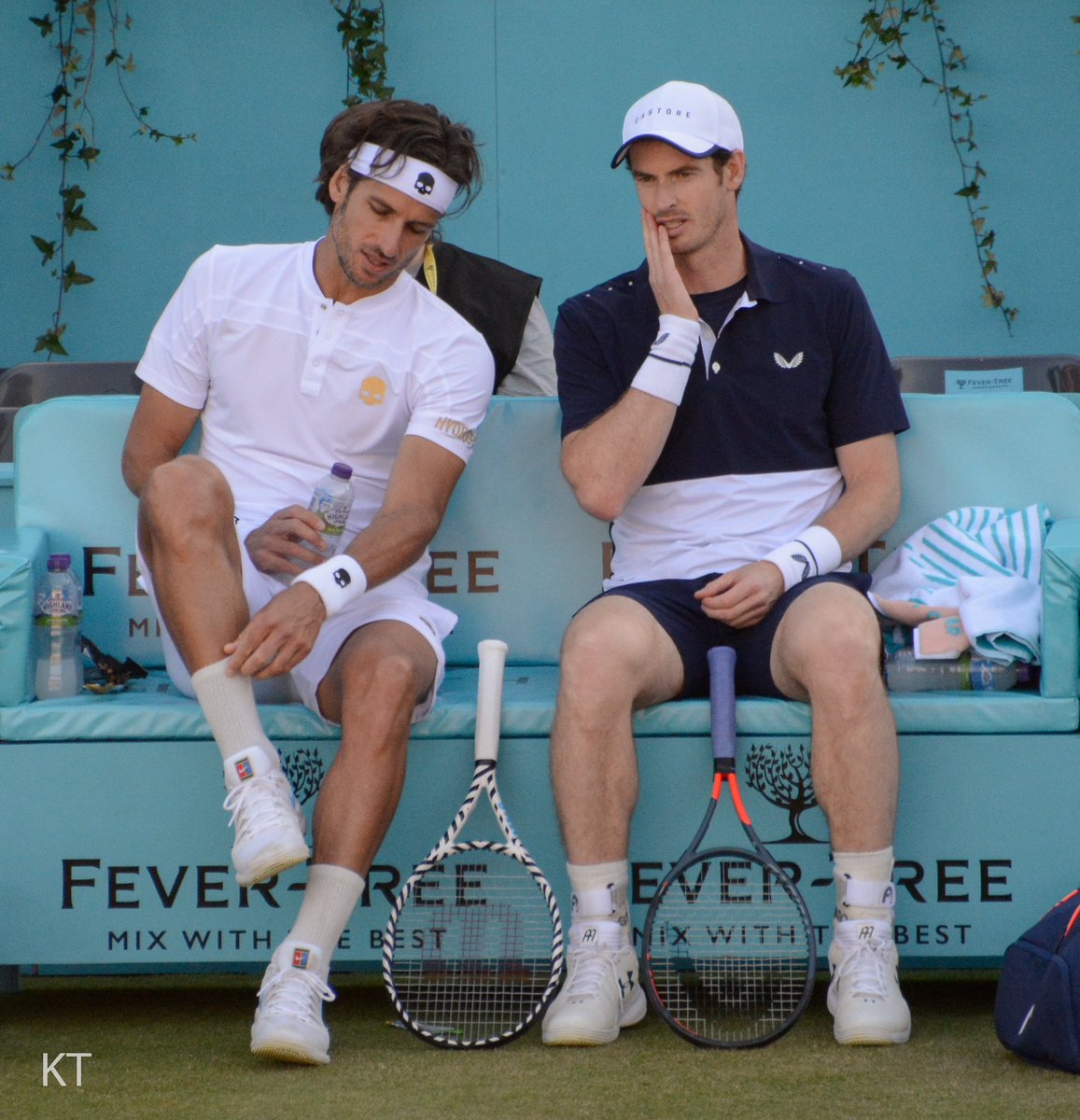 @DailyPicTheme2 Doubles partners Feliciano Lopez and Andy Murray discussing tactics (or socks?) on the bench. 
#DailyPictureTheme 
#Bench 
#AndyMurray #FelicianoLopez 
#Tennis 
#Winners