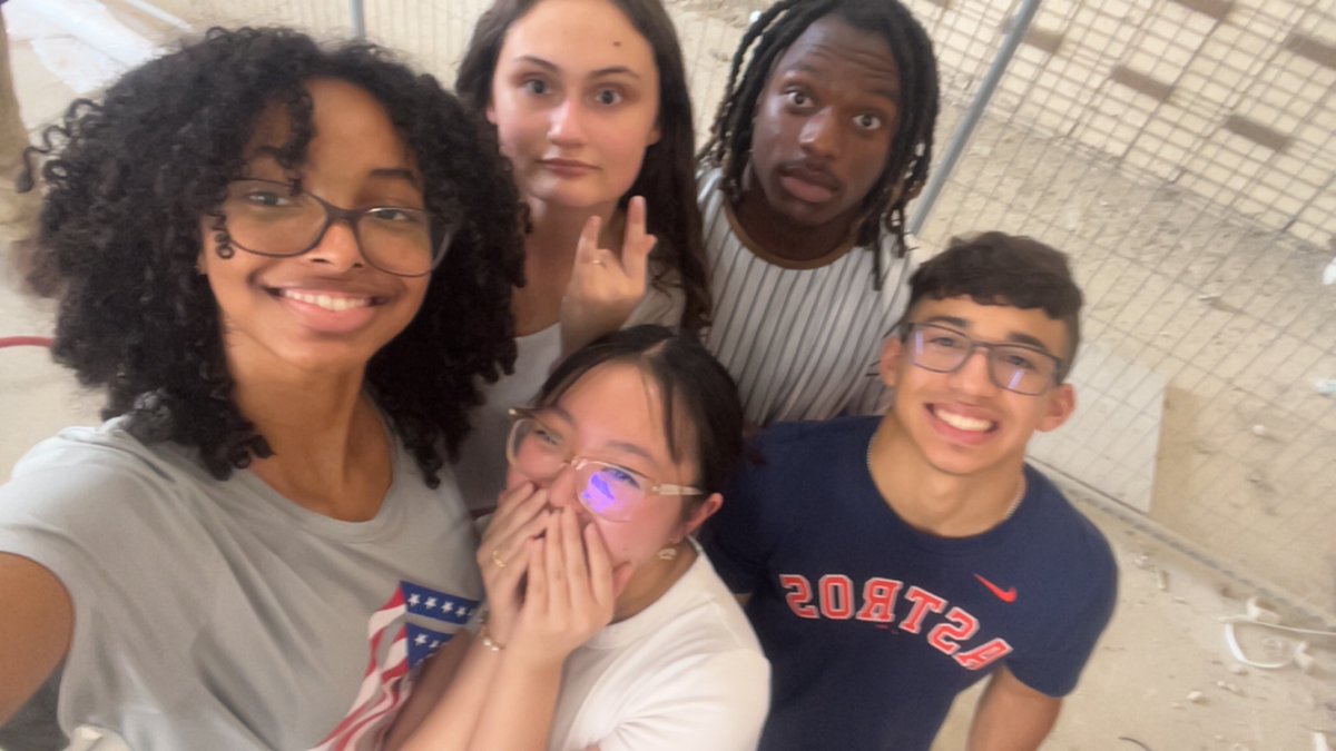 We could not get this amazing Tiny Home built if it were not for the many volunteers that come out to help every Tuesday and Thursday after school. <a href="/SCHS_Architect/">@SCHS_Architecture</a> <a href="/HumbleISD_SCHS/">Summer Creek High</a> #theBestistheStandard