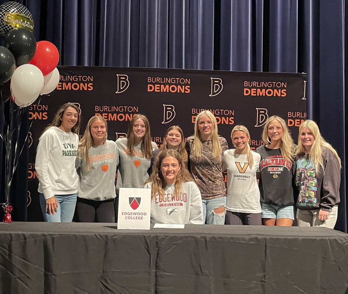 kendallkafar's tweet photo. It’s official!   ✍️ 🖤❤️
Thanks to all who have supported my journey - can’t wait to hit the course with @ECWomensGolf ! 

#EagleUp 🦅⬆️ https://t.co/p1xCcA6GR7
