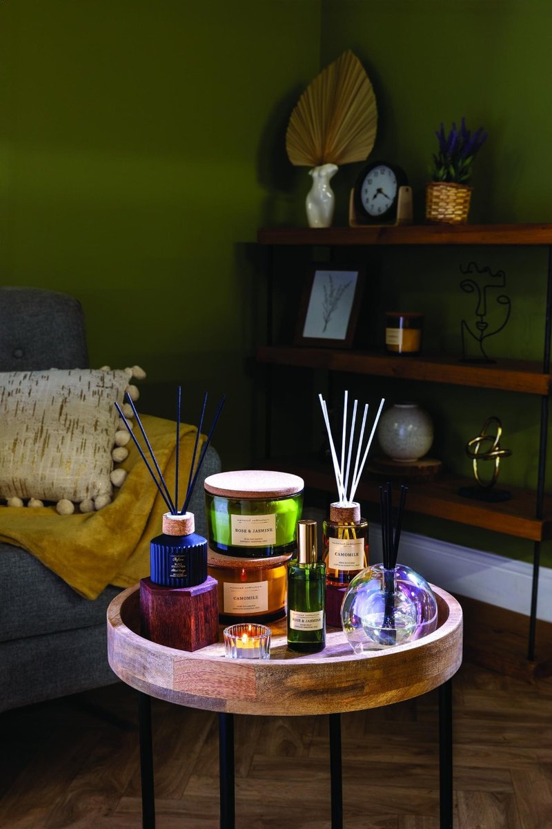 Transform any room with NEW in at DEALZ - stunning new home scents 🧡✨

In store now from just €3 

#diffuser #homescents #dealz #dealzireland #dealzsligo #homeessentials #homescents #aromatherapy #reeddiffuser #quayside #sligo #quaysideshoppingcentre