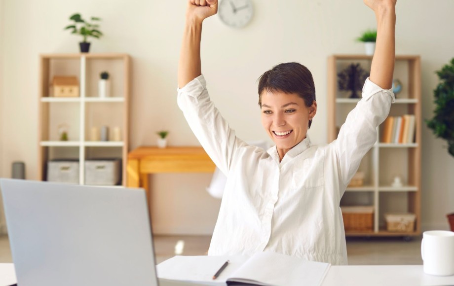 Vous êtes entrepreneurs et vous ne savez pas faire une étude de marché ? Il est grand temps d'y remédier ⏱​

Dans un contexte où la data est reine, avoir toutes les données sur votre marché c'est vous assurer de prendre les bonnes décisions, au bon moment. ​

Pour apprendre à